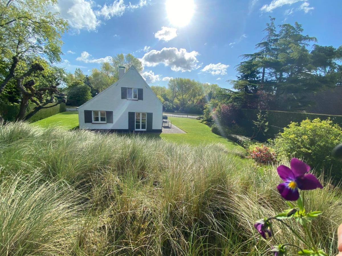 Villa 'T Zeehuysje De Panne Bagian luar foto